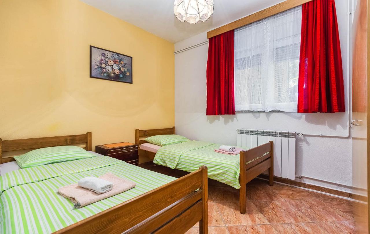 Jure Apartment Porec Exterior photo